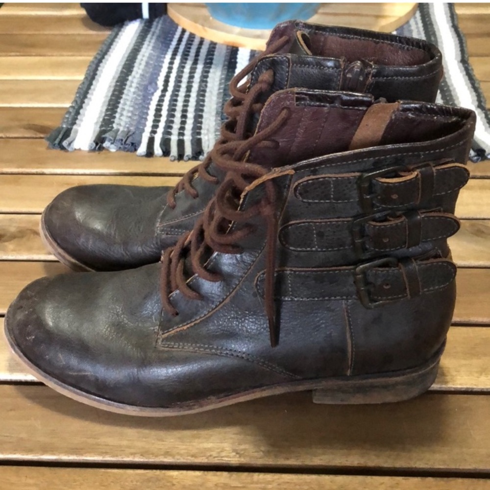 Rare ANTHROPOLOGIE Boots MATISSE JOHNNY Combat Brown Leather Buckles Size 7.5